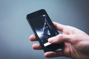 Para esta medida, a empresa gera um código promocional específico que garante viagens 0800 de ida e volta aos doadores.